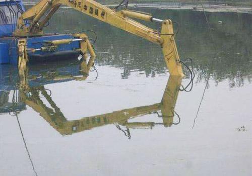 水下清淤施工队